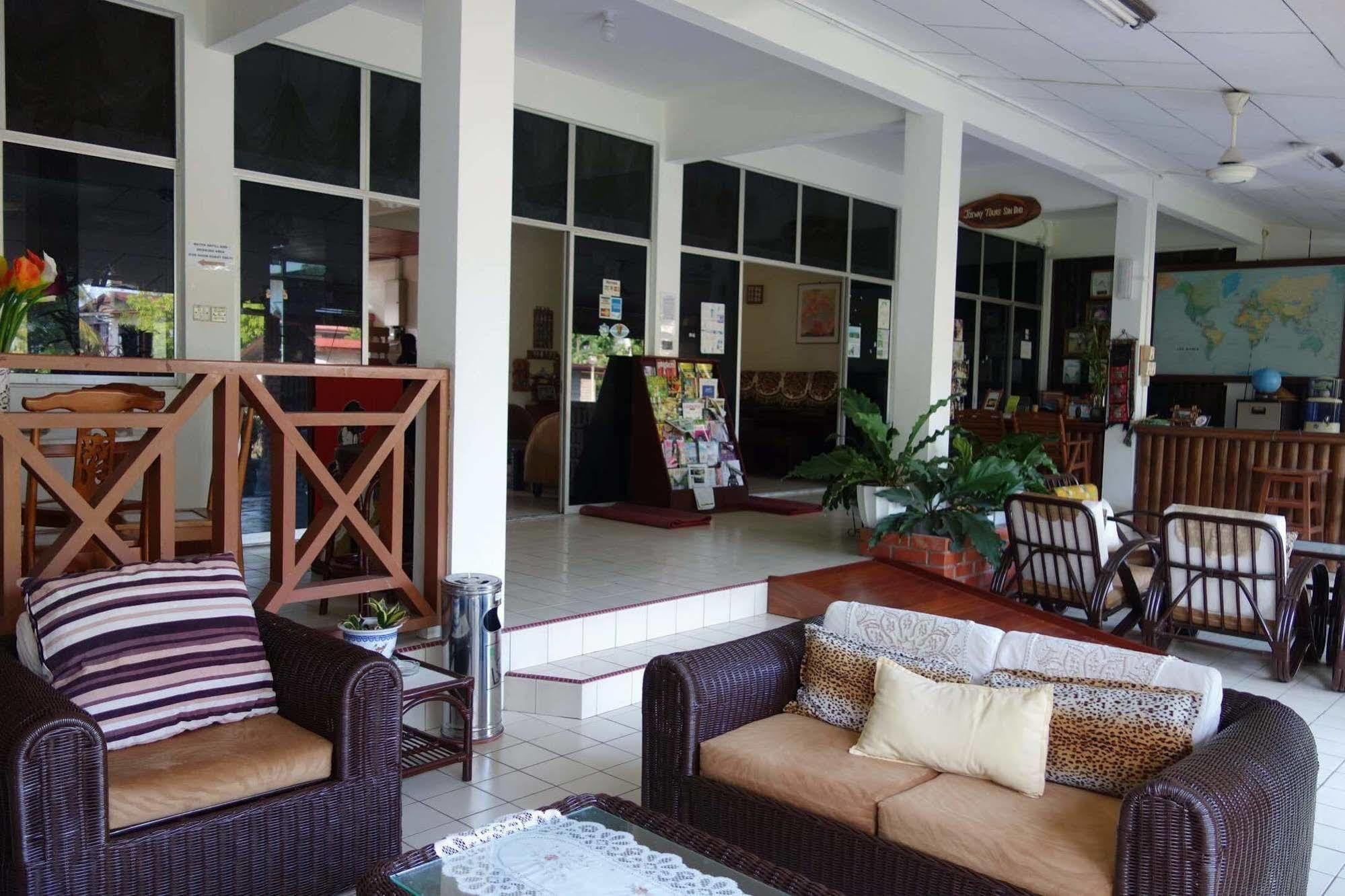 Seaside Travellers Inn Kinarut Zewnętrze zdjęcie
