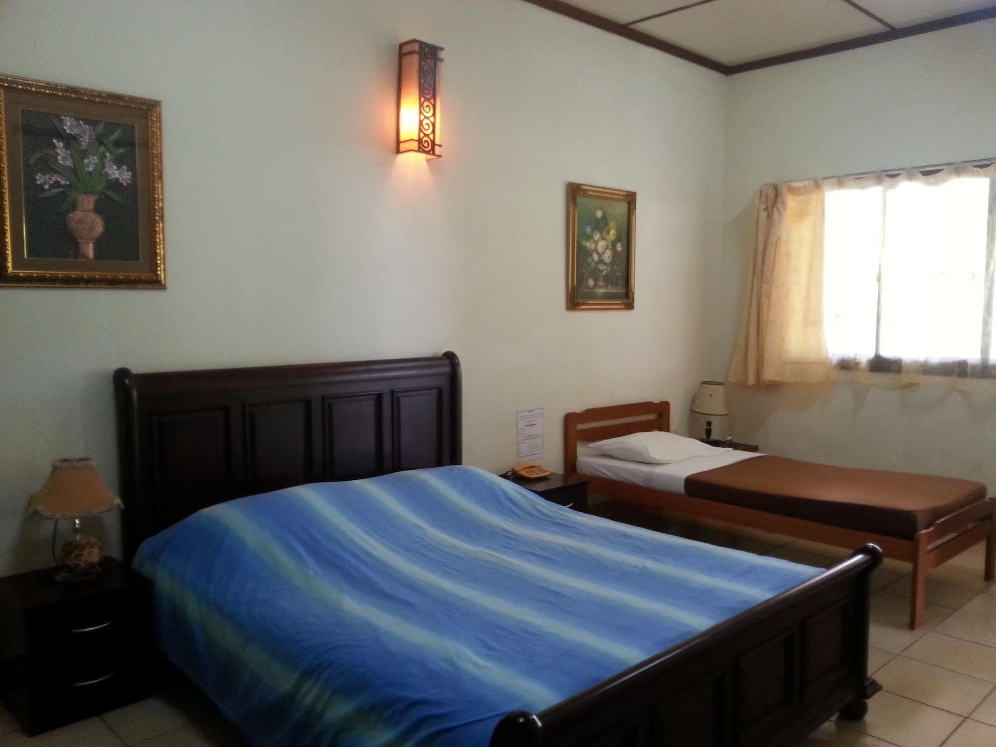 Seaside Travellers Inn Kinarut Zewnętrze zdjęcie