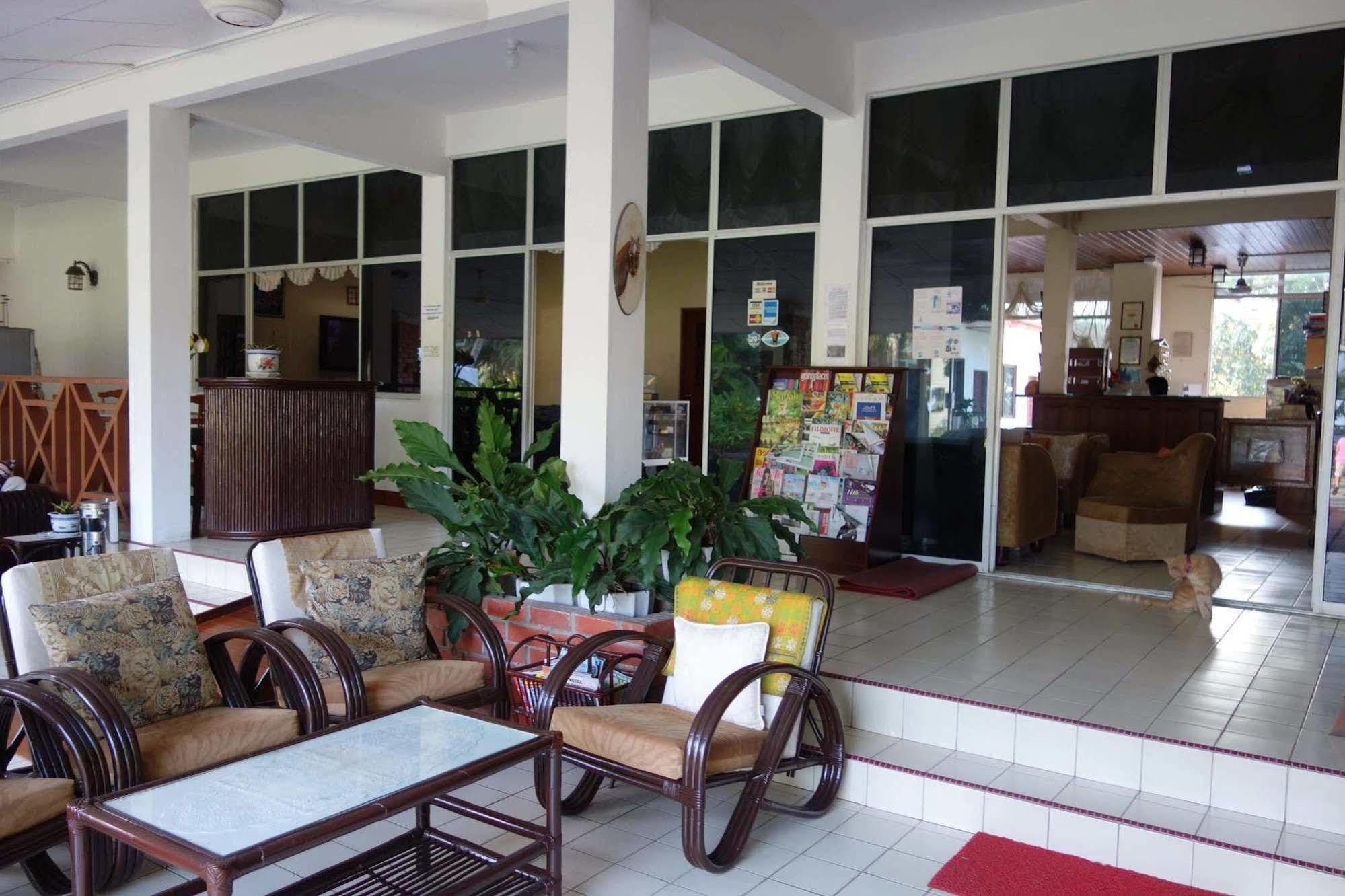 Seaside Travellers Inn Kinarut Zewnętrze zdjęcie